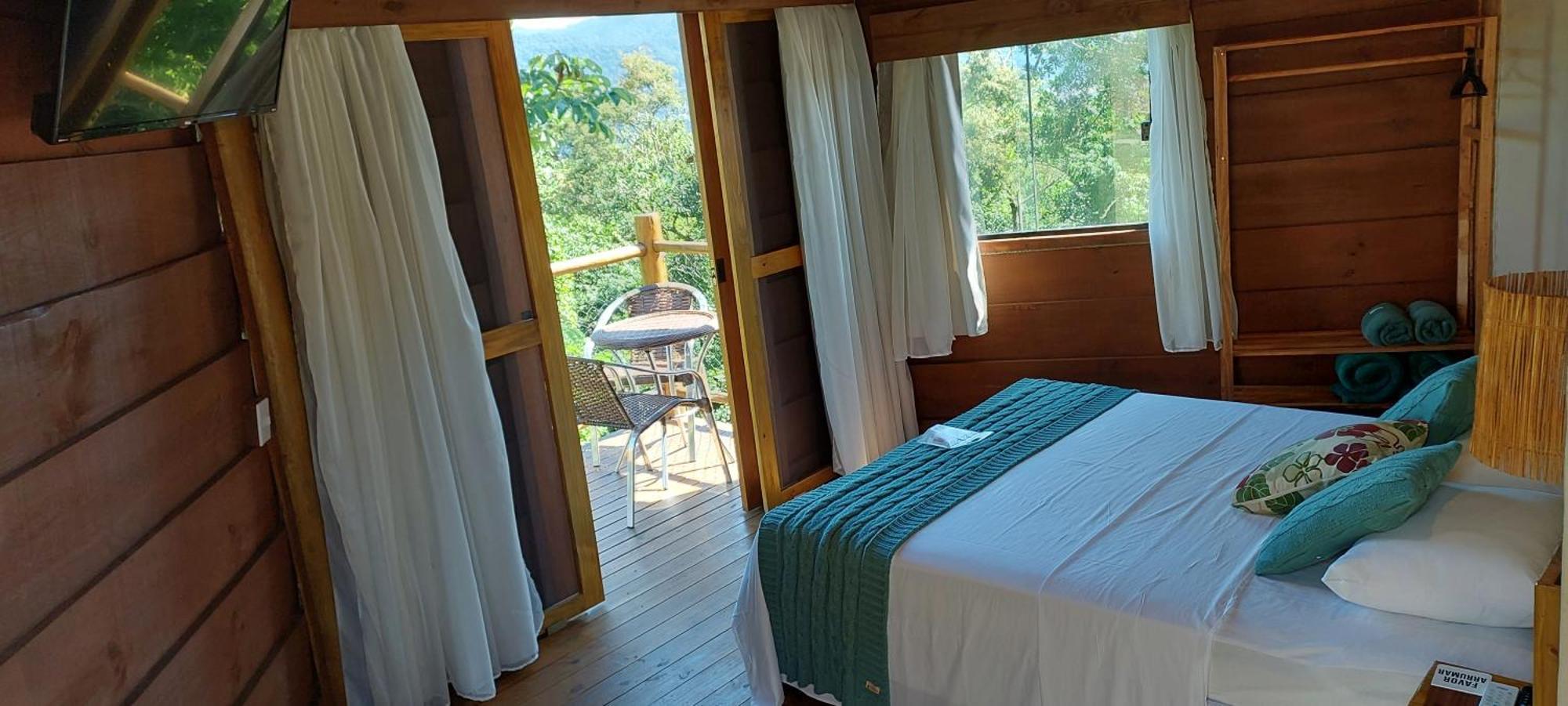 Tahaa Boutique Pensão